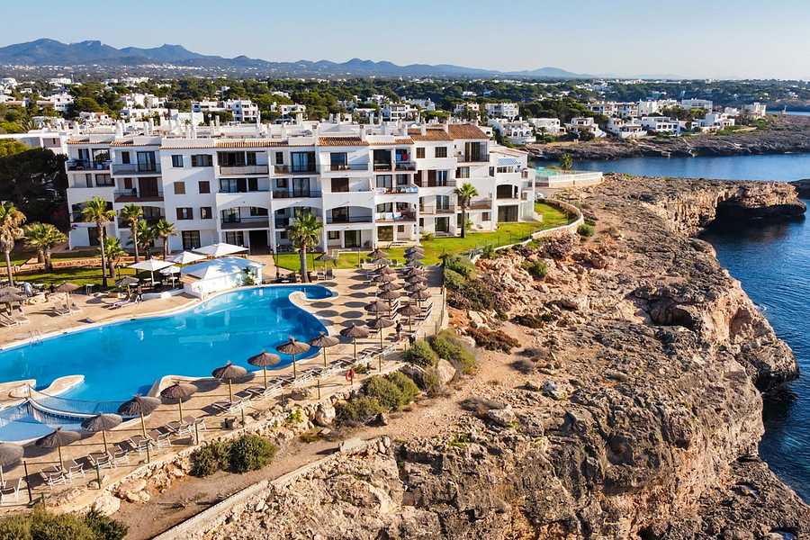 Alua Suites Las Rocas, Balearics