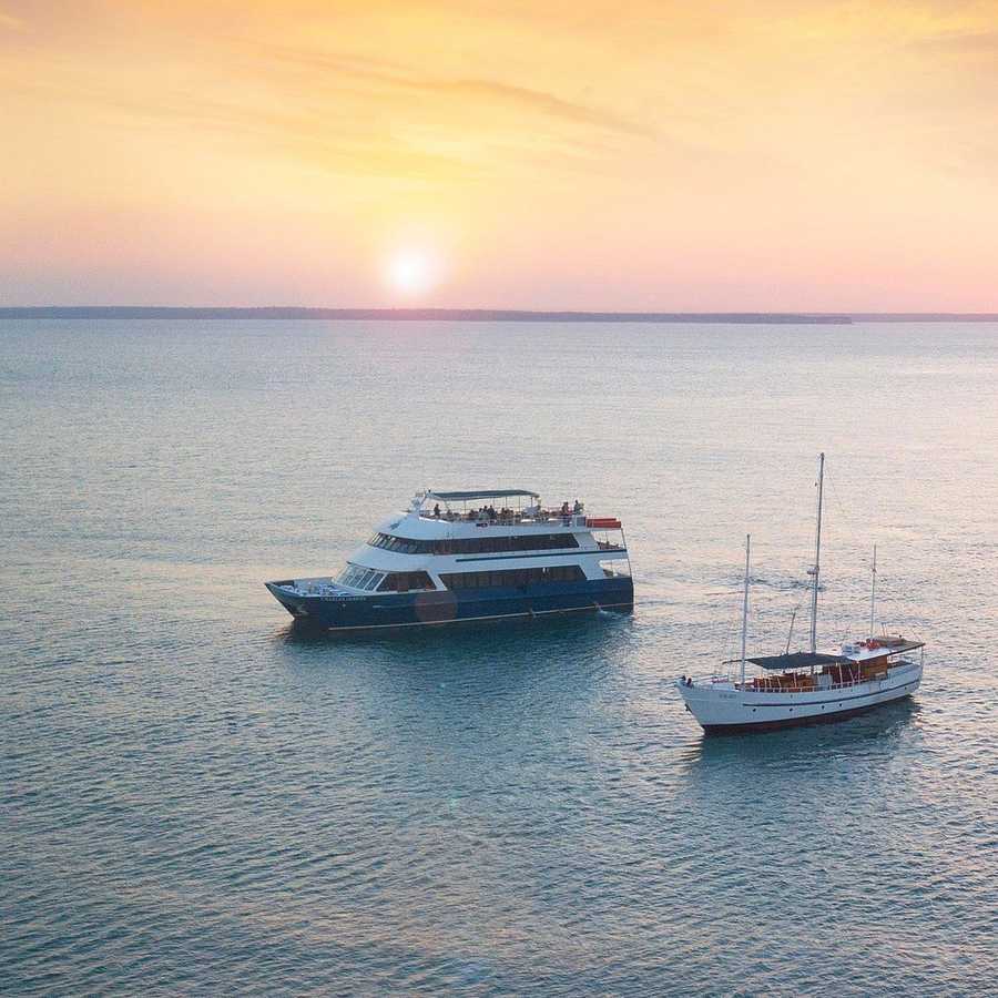 Charles Darwin Sunset Dinner Cruise