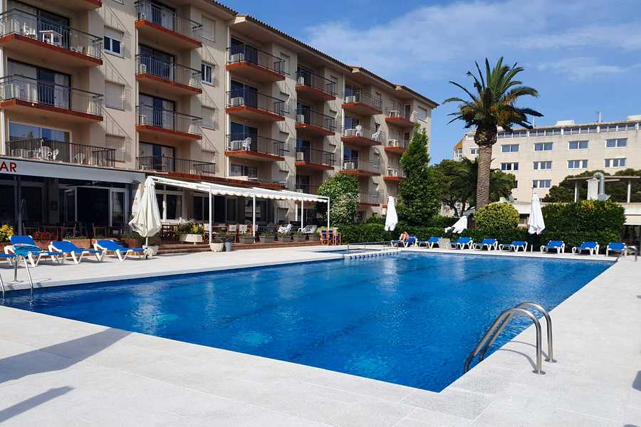 Roma Apartments, Spain