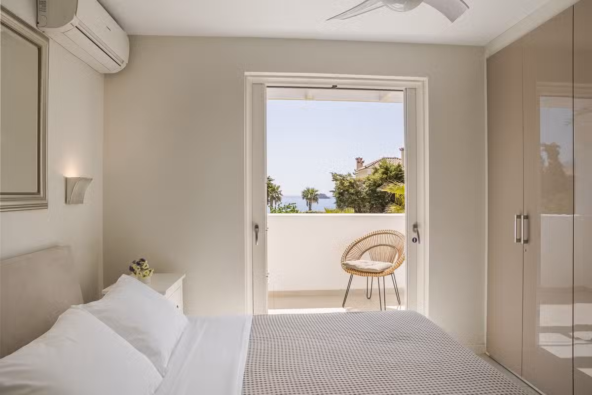 Ai Helis Beach House Bedroom