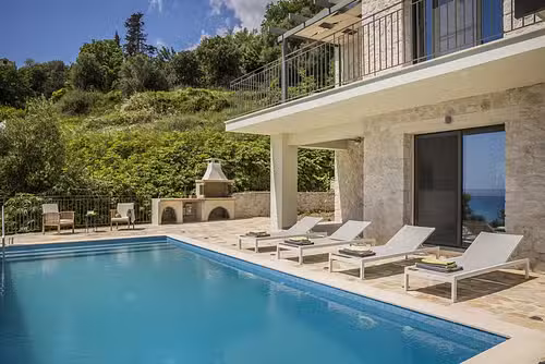 Villa Lithos