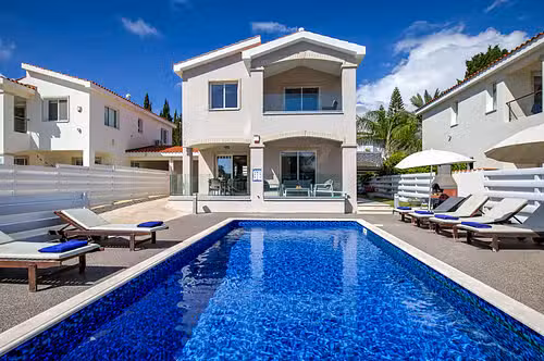 Villa Crystal