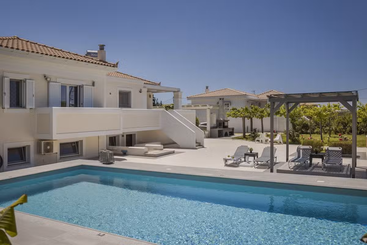 Ai Helis Beach House Outdoors