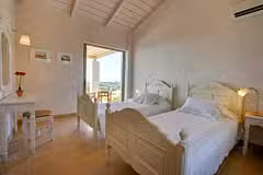 NAUTILOS BEDROOM 2