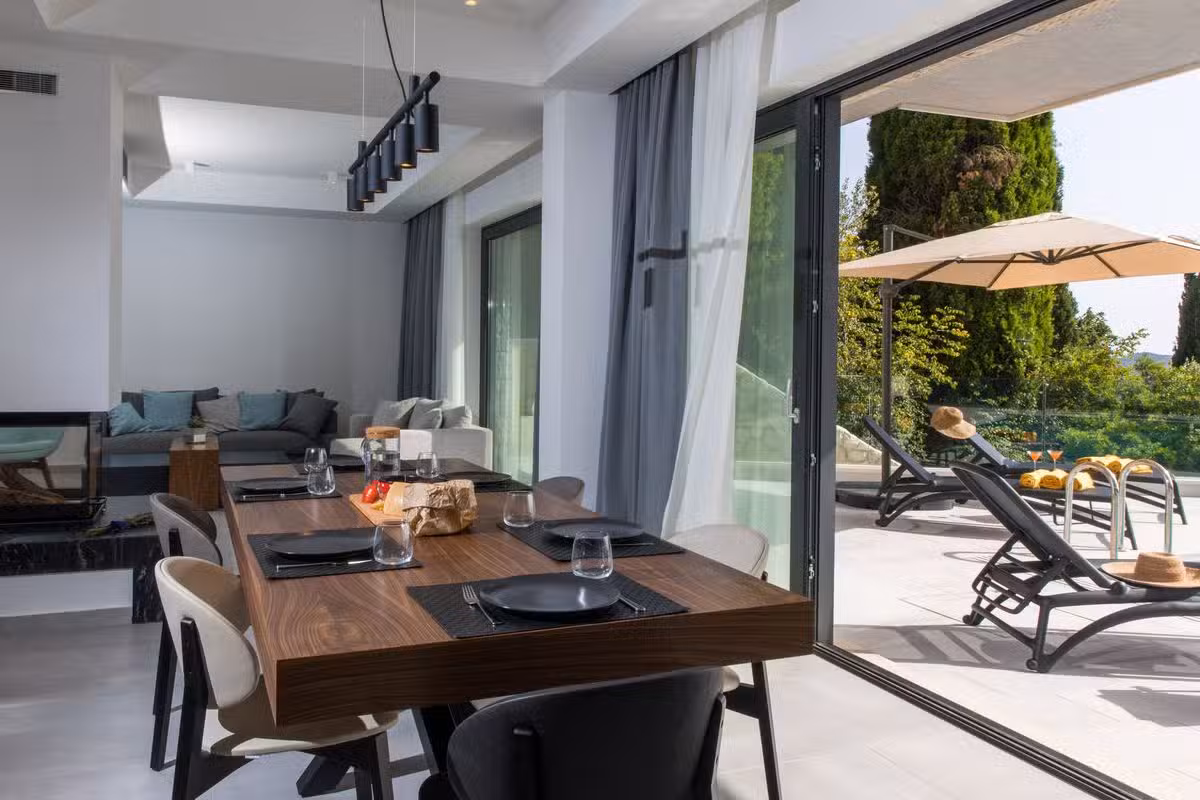 Villa Helia Dining