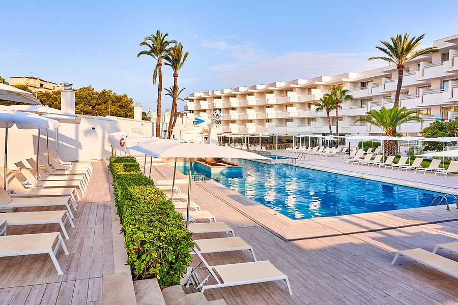 Globales Cala Bona, Balearics