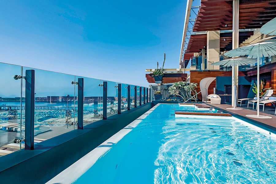 Romeo Hotel, Italy