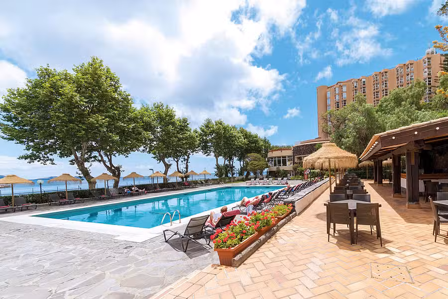 Dom Pedro Madeira, Portugal