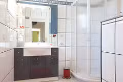 Casa Del Gray shower