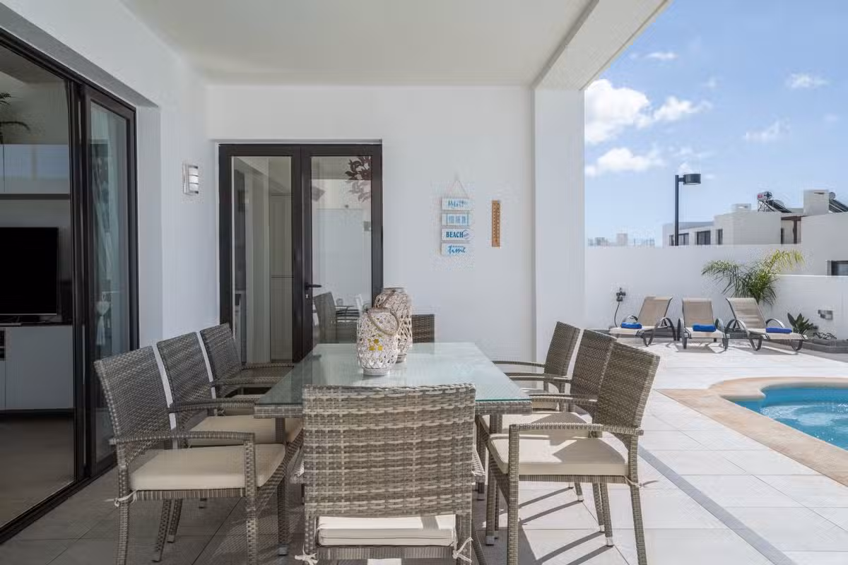 Casa Dubh-Linn Outdoor Dining