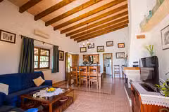 Can Daniel Dining Area