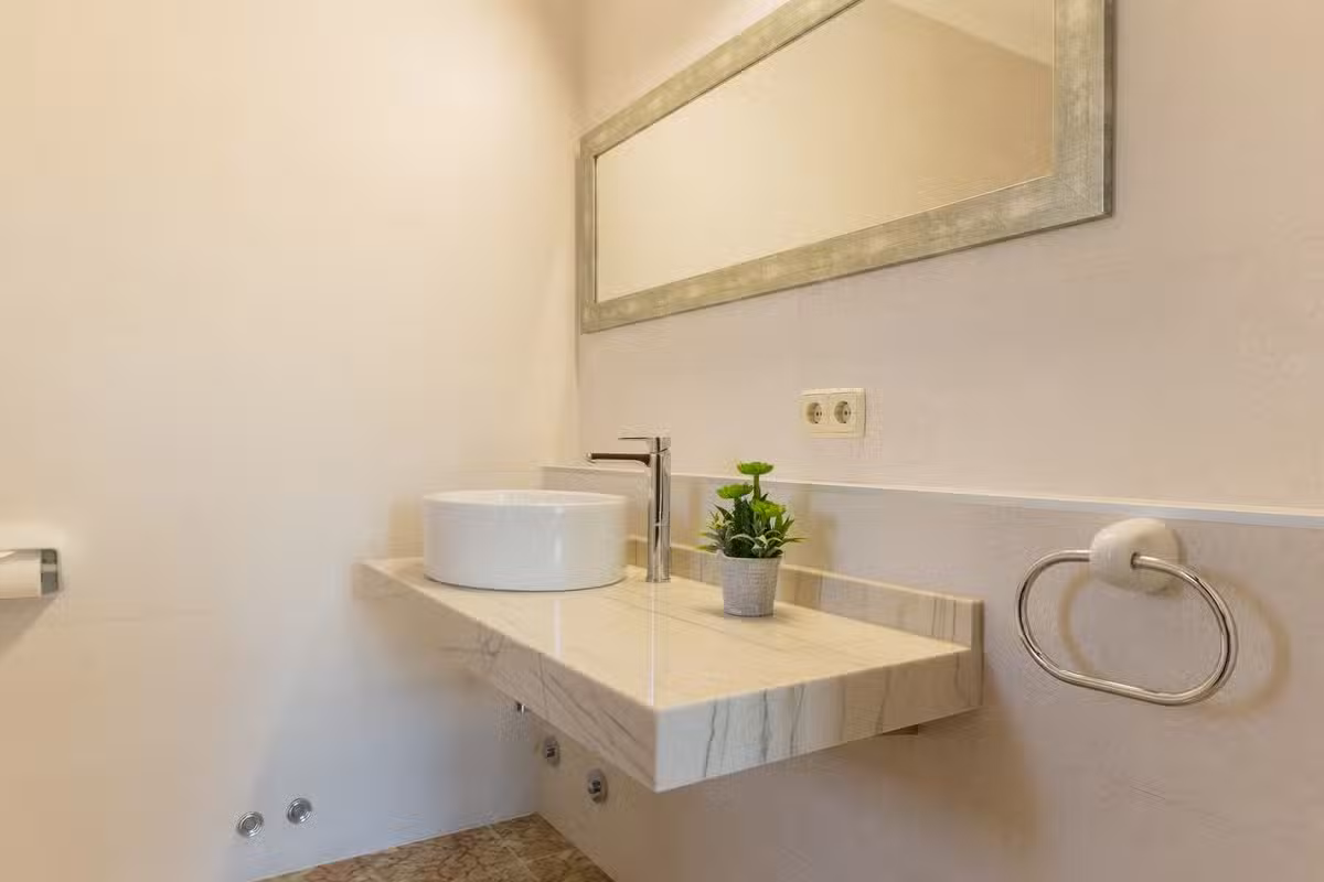 Villa Es Jardi bathroom