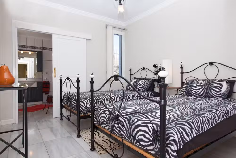 Casa Del Gray bedroom