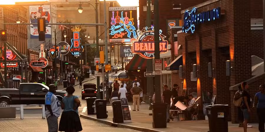 12 Nights,  Blues & Booze USA Road Trip