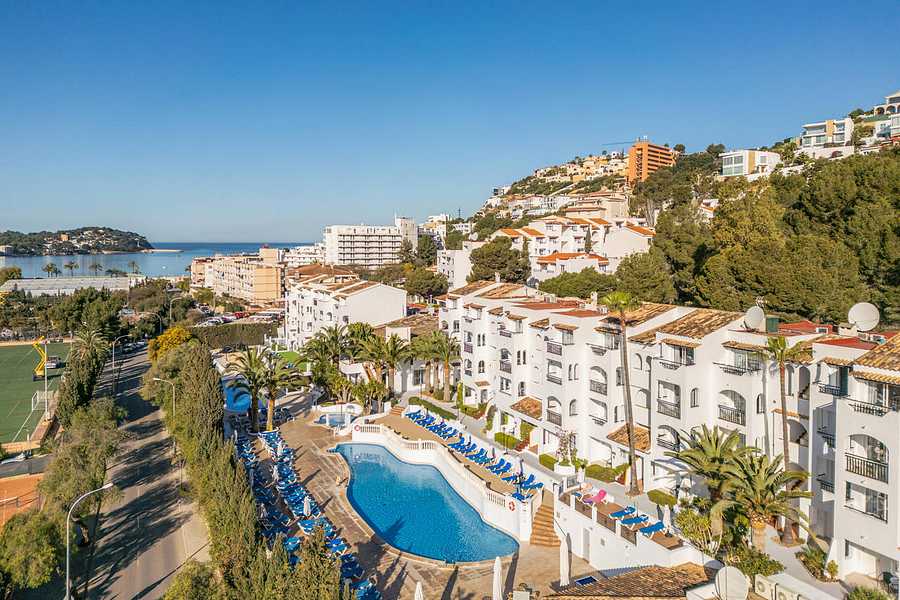 Holiday Center Apartments, Balearics