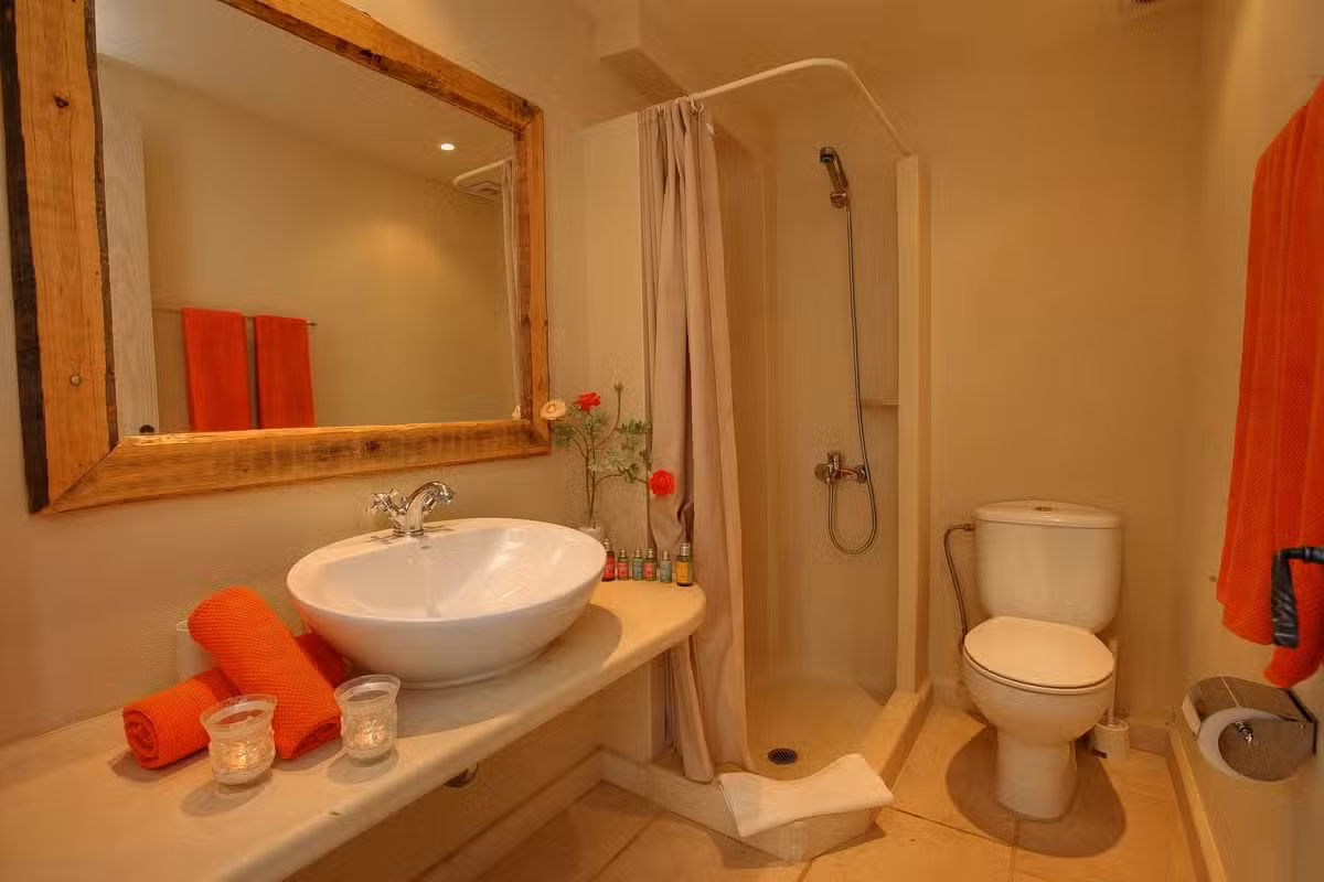 Villa Telina Bathroom
