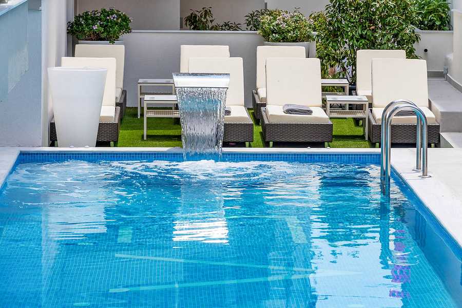 Sea Level Hotel, Greece