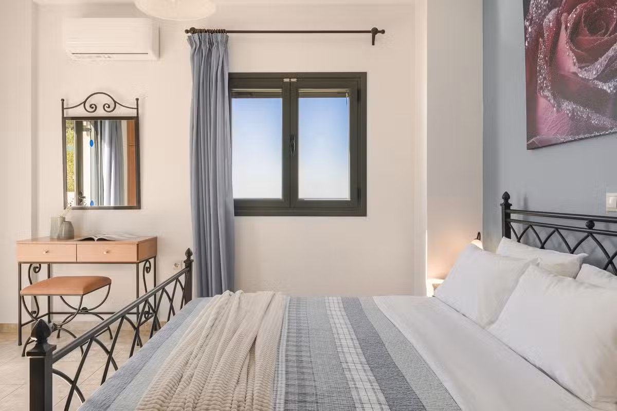 Villa Stamo Bedroom