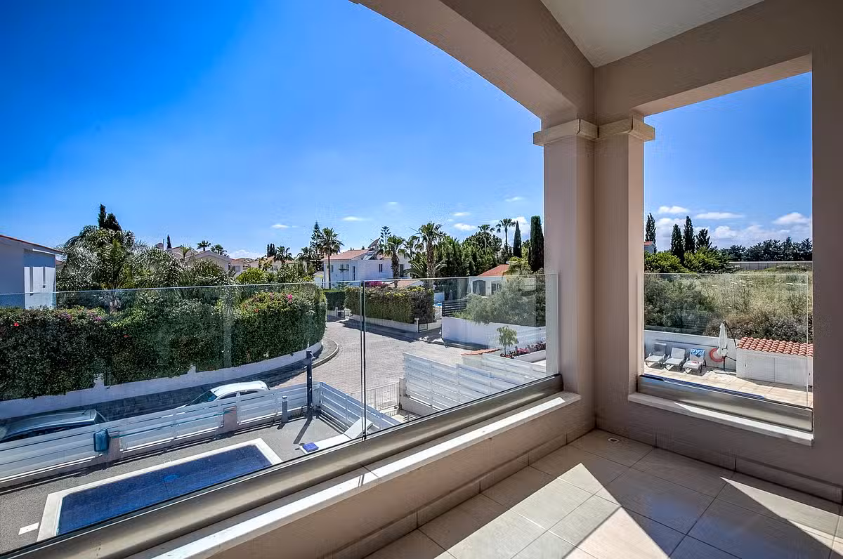Villa Crystal