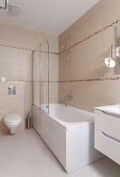 Villa Art bathroom