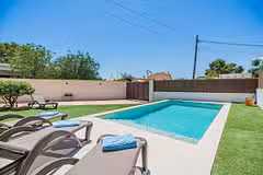 Can Singala Pool and Terrace