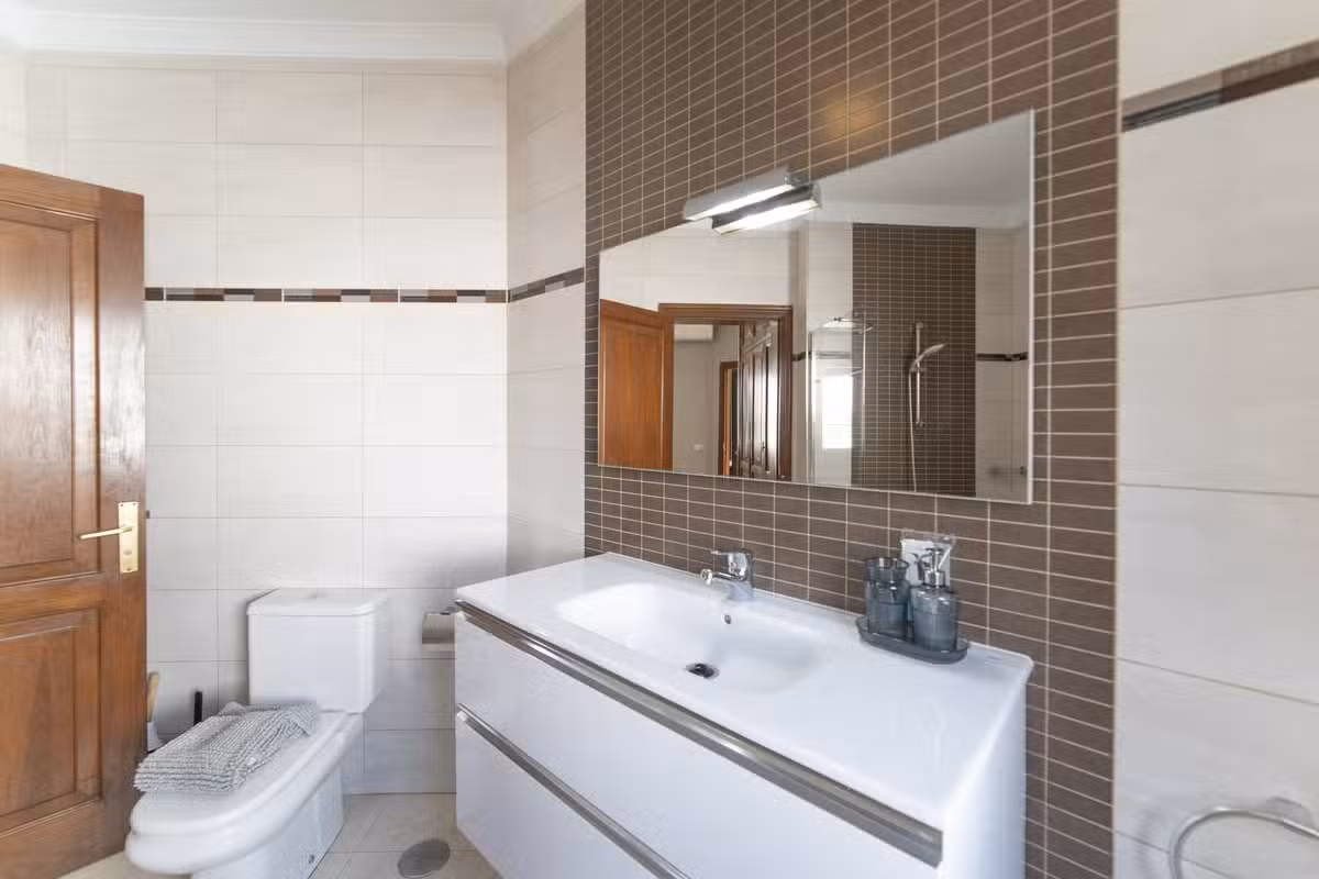 Villa Alysia Bathroom