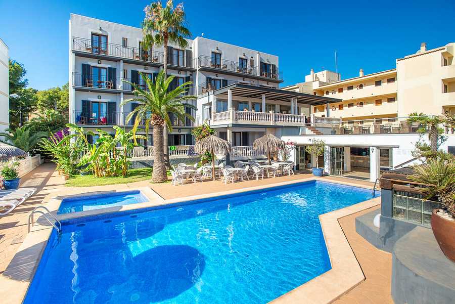 Hotel Navia Santa Ponsa, Balearics