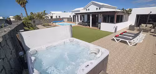 Villa Elba Hot Tub