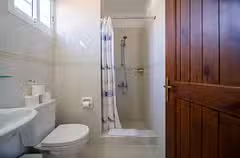 Villa Thalia shower room