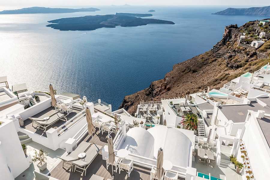 On The Rocks Hotel, Greece