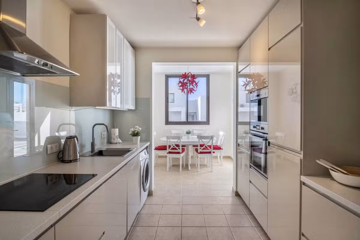 Casa Dubh-Linn Kitchen