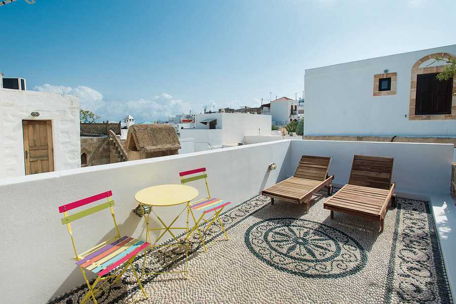 Xenones Lindos, Greece