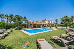 Villa Can Barretas