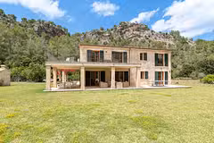 Vall den Marc Pool and Garden