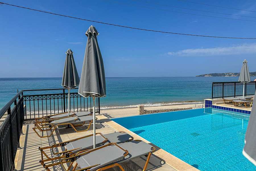 Lourdas Beach Apartments, Greece