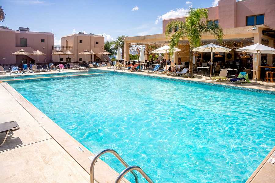 Finas Hotel & Apartments, Greece