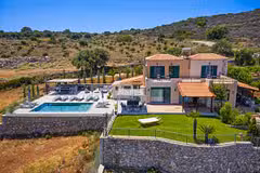 Villa Eagles