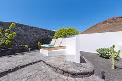 Hoopoe Villas - Royal Deluxe 2 3 bed loungers
