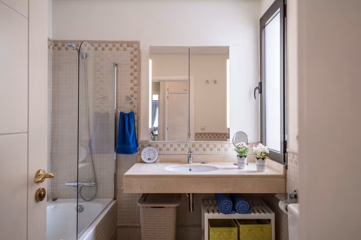 Casa Dubh-Linn Bathroom