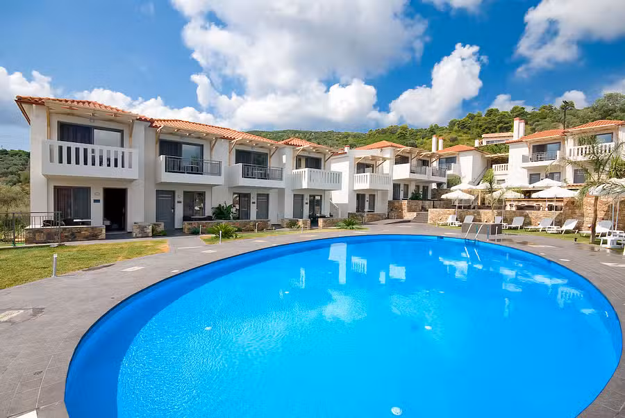 4 Epoches Hotel, Greece