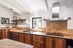 Villa Llenyater kitchen