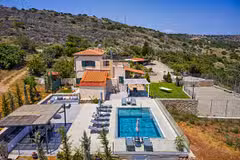 Villa Eagles