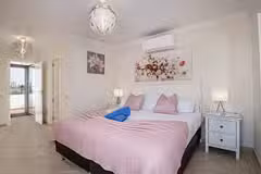 Casa Dubh-Linn Bedroom
