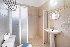 Villa Summerside Bathroom