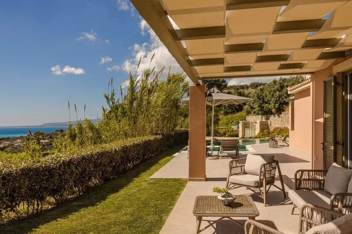 Villa Sea and Sky Outdoor Dining