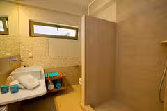 VILLA CORALI BEDROOM 2 BATHROOM