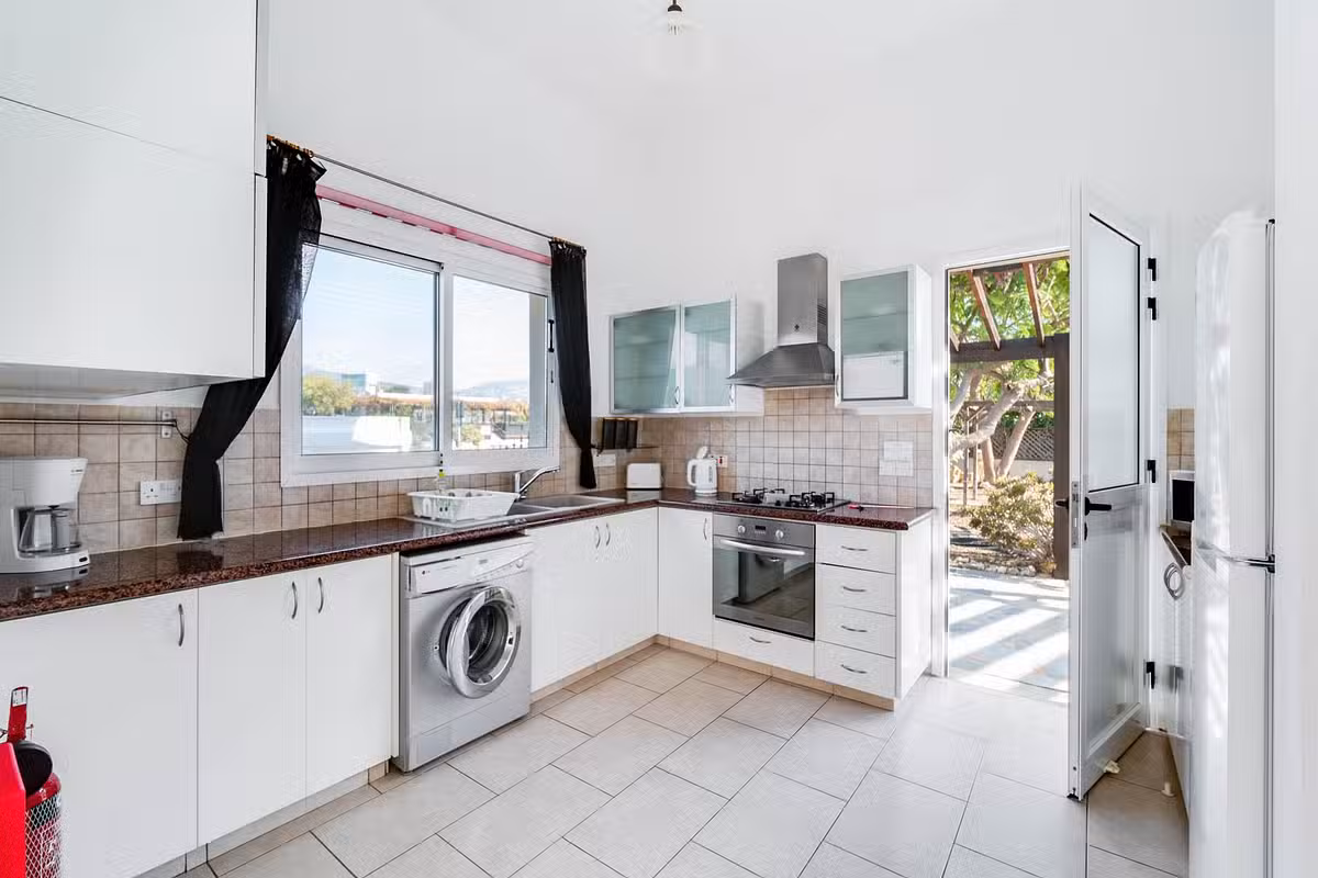 Villa Summerside Kitchen