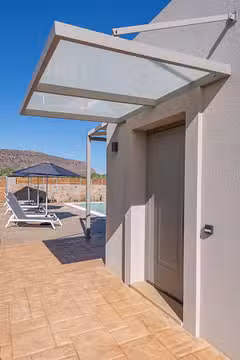 Villa Esperos front door