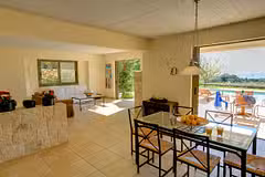 Villa Ippocampos dining room