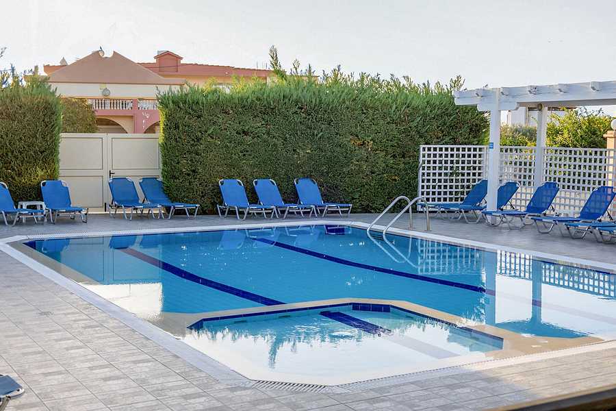 Nimar Villagio, Greece